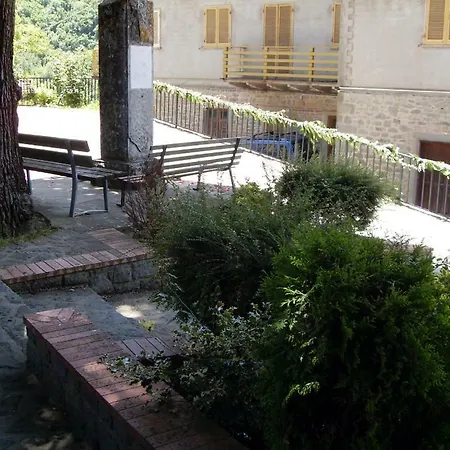 Piazza Della Chiesa 1 *